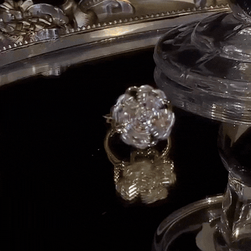 Kit 2 en 1 Viral en TikTok – Anillo Giratorio + Collar de Trébol